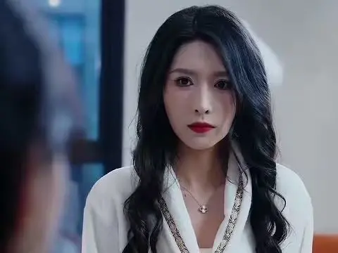 《谎言的背后》：真相迷雾下的情感漩涡，一场关于信任与背叛的深刻剖析